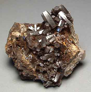 Vanadinite, Starvation pocket, North Home mine, Broadwater County, Montana. 5 cm; specimen and photo, Chris Tucker.